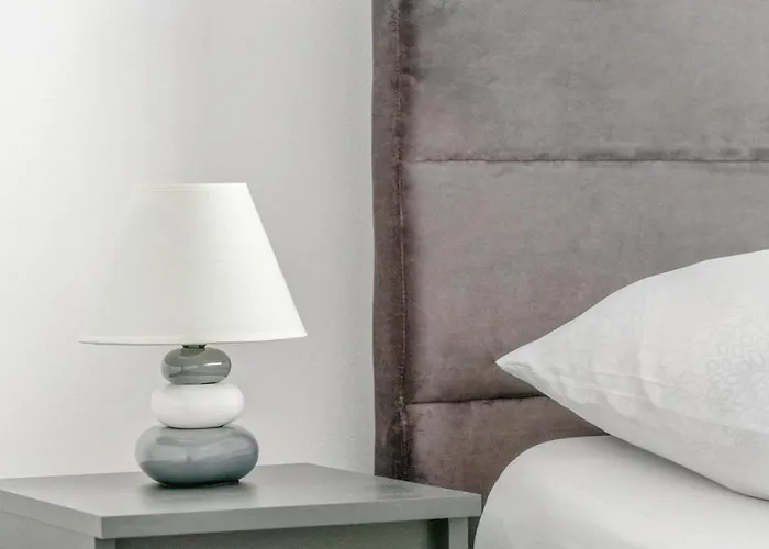 Boho Janow Z Miejscem Parkingowym *