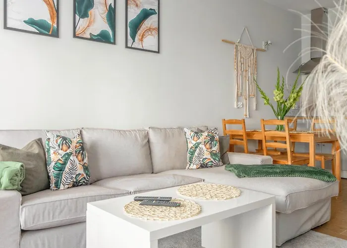 Boho Janow Z Miejscem Parkingowym Lägenhet